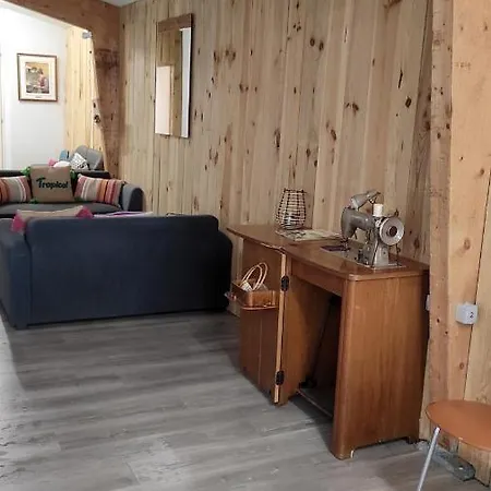 Nature Varuna - Les Gaveries מלון *