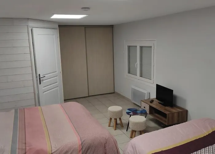 Nature Varuna - Les Gaveries Hotel Bressuire