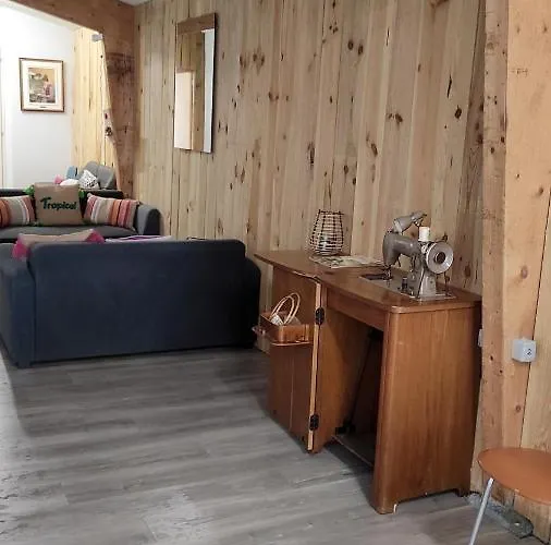 Nature Varuna - Les Gaveries Hotel *